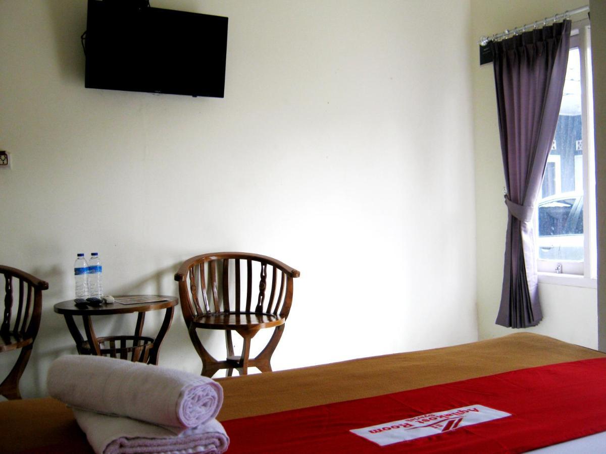 Aqilakost N Cafe Gadog Puncak Hotel Bogor Exterior photo