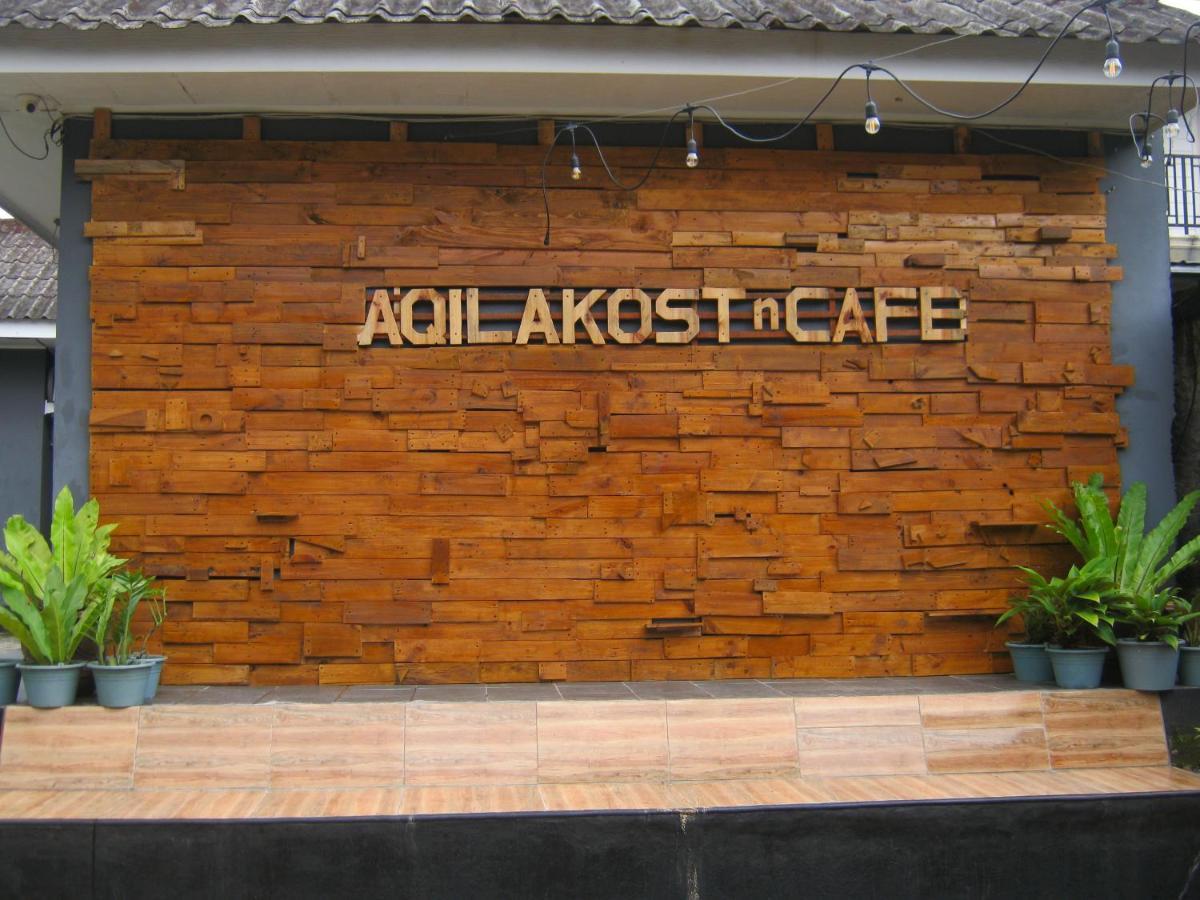 Aqilakost N Cafe Gadog Puncak Hotel Bogor Exterior photo